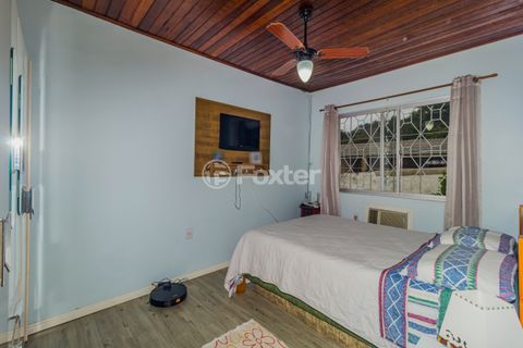 Image 7 - 857637