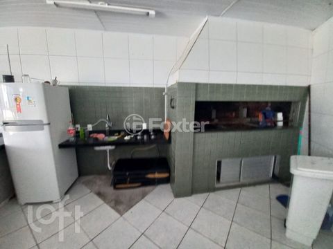 Image 9 - 857697