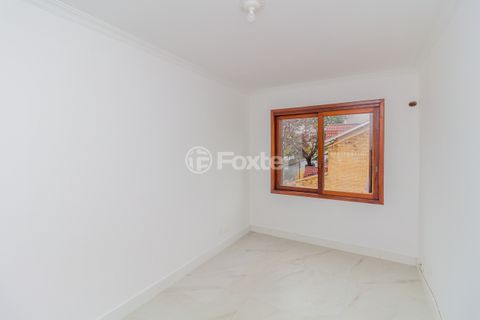 Image 4 - 857702