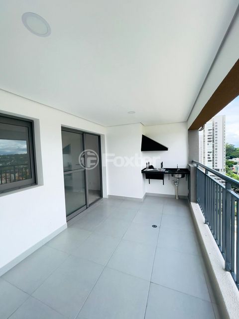 Image 2 - 857716