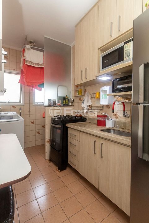 Image 4 - 857726