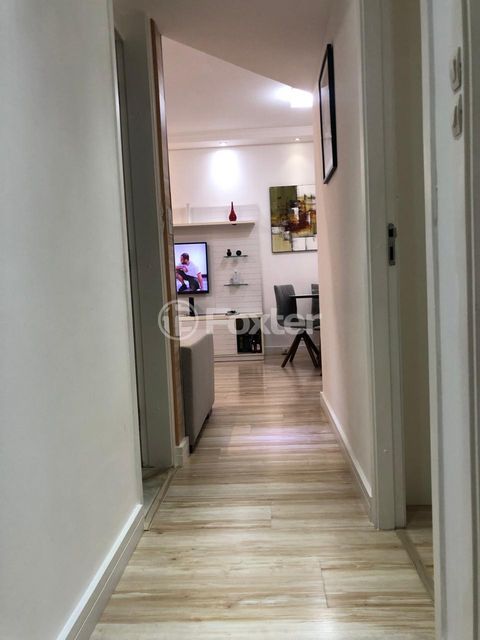 Image 10 - 857770