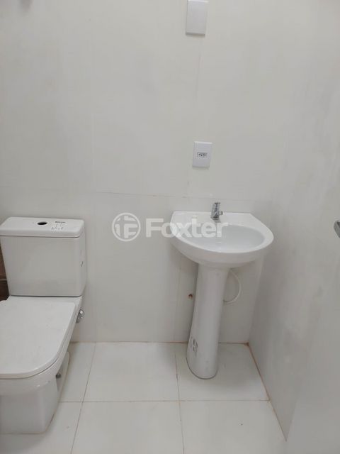 Image 9 - 857828