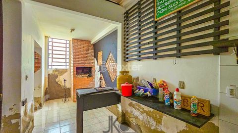 Image 3 - 857854
