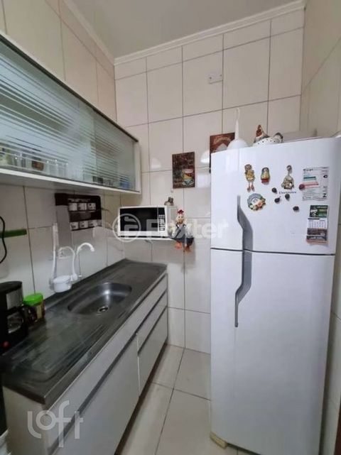 Image 6 - 857873