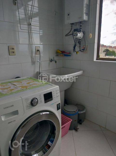 Image 11 - 857877