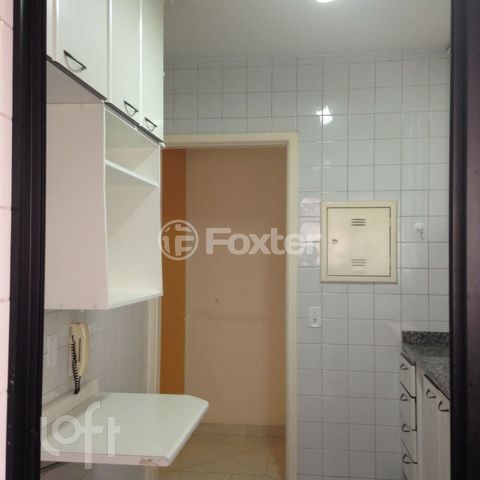 Image 2 - 857892