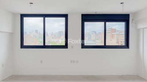 Image 7 - 857969