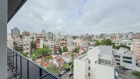 Image 12 - 857969