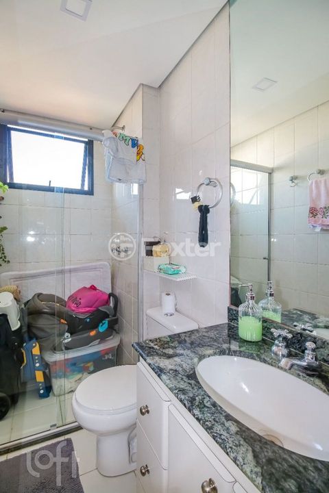 Image 6 - 857989