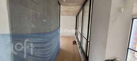 Image 10 - 857991