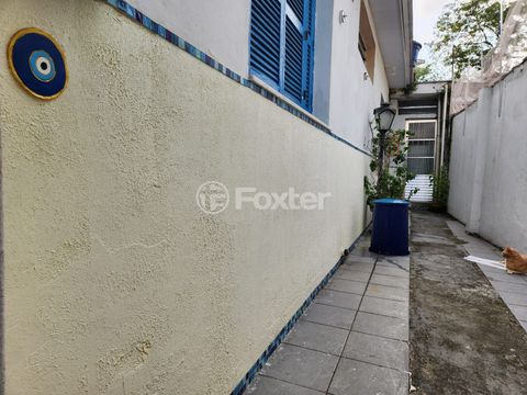 Image 3 - 858061