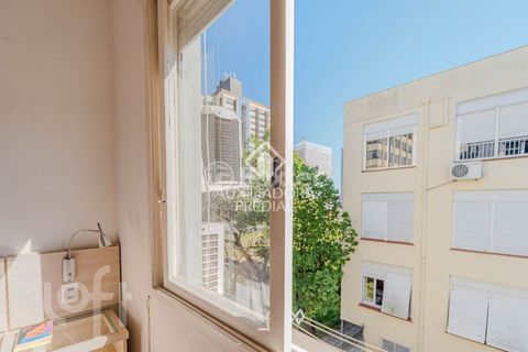 Image 19 - 858064