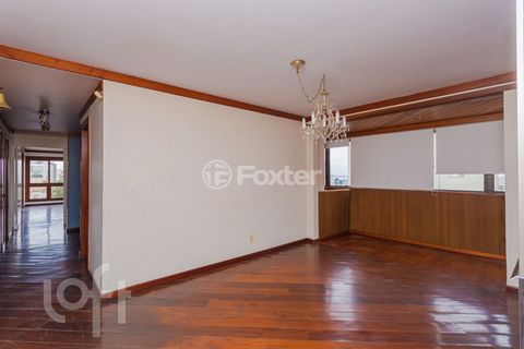Image 9 - 858150