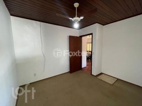 Image 3 - 858157