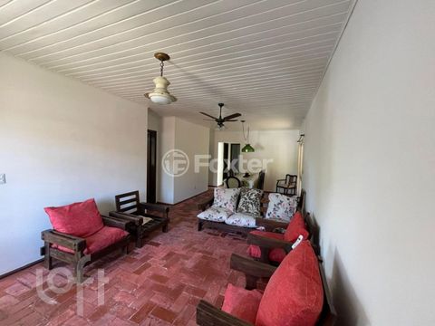 Image 1 - 858157
