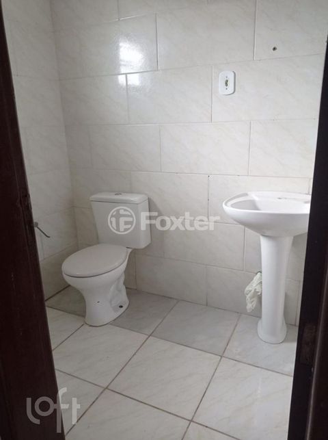 Image 7 - 858242