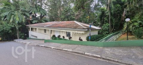 Image 19 - 858363