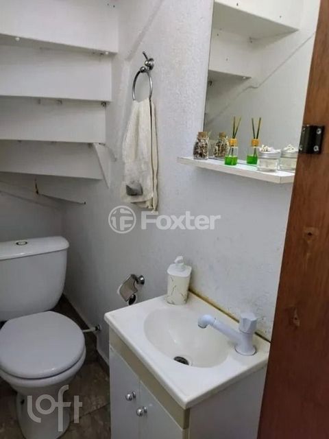 Image 9 - 858459
