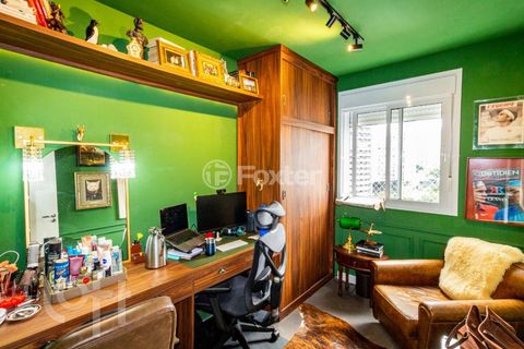 Image 6 - 858461