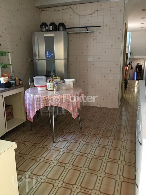 Image 3 - 858481