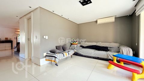 Image 8 - 858484