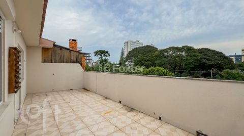 Image 16 - 858491