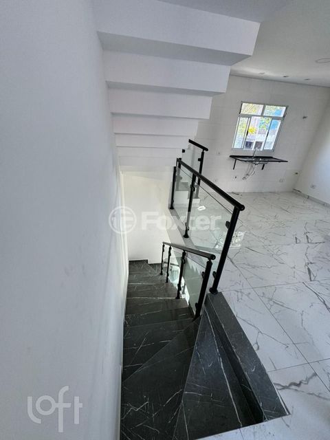 Image 3 - 858525