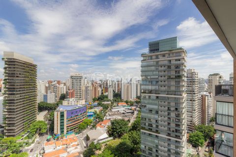 Image 4 - 858573