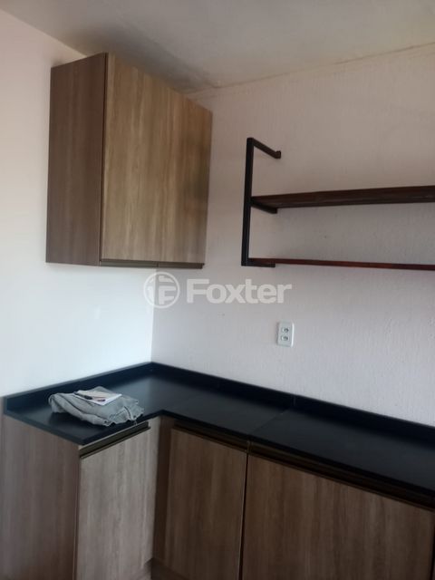 Image 9 - 858613