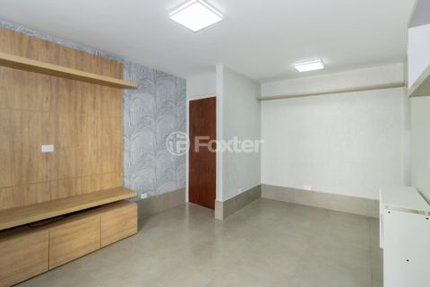 Image 3 - 858620