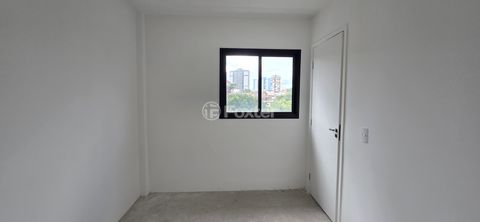 Image 4 - 858630