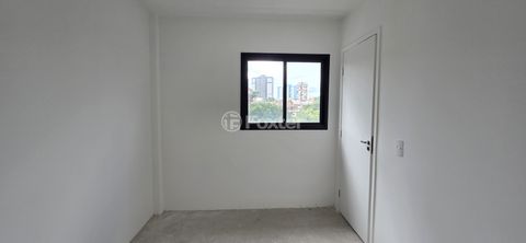 Image 4 - 858631