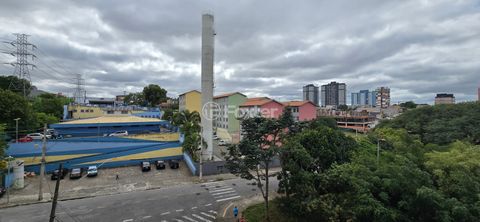 Image 9 - 858631