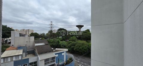 Image 4 - 858635