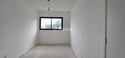 Image 8 - 858636
