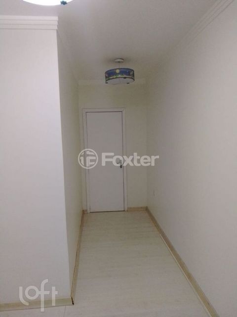 Image 8 - 858667