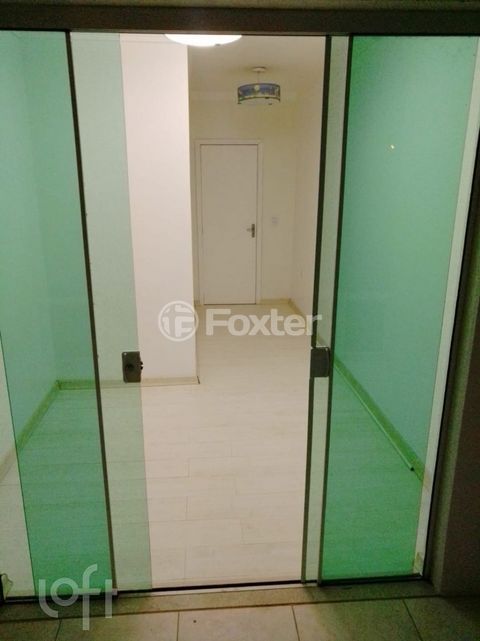 Image 7 - 858667