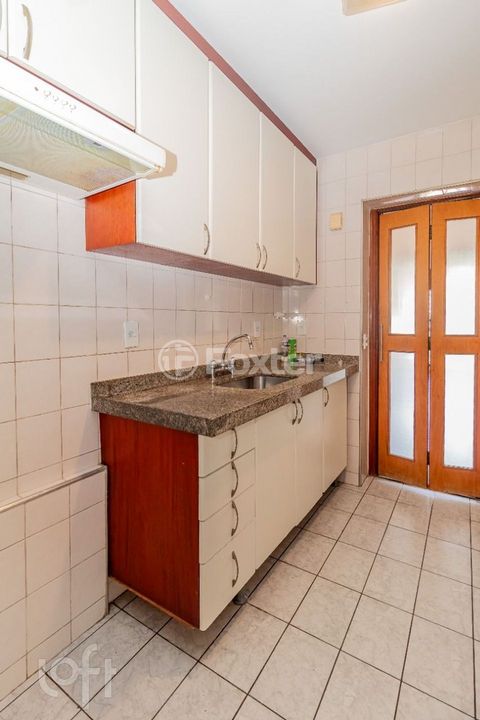 Image 9 - 858708