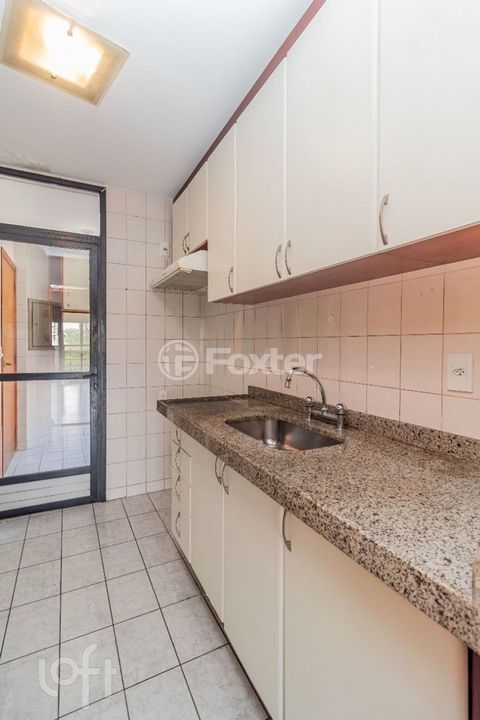 Image 7 - 858708