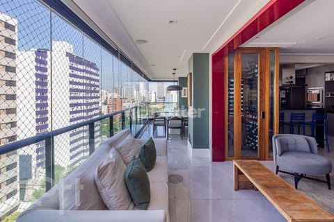 Image 7 - 858729