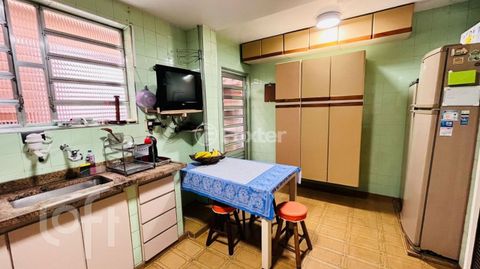 Image 8 - 858741