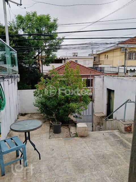 Image 2 - 858761
