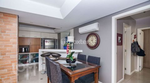 Image 3 - 858769