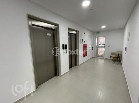 Image 8 - 858783