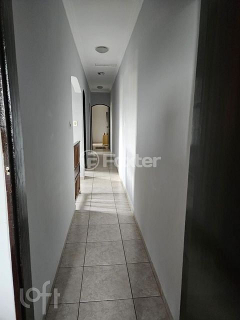 Image 4 - 858828