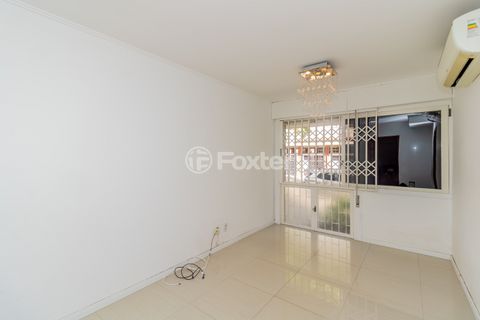 Image 1 - 858925