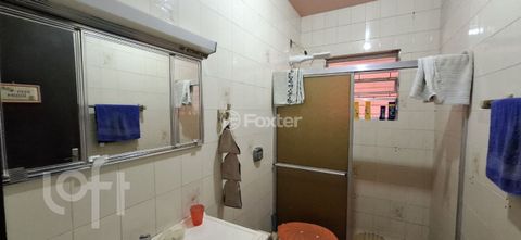 Image 4 - 858963