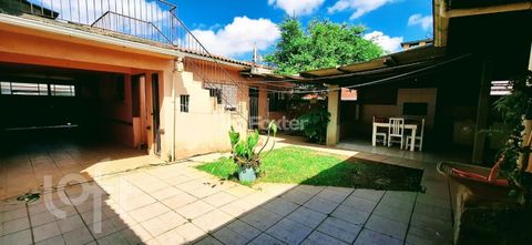 Image 8 - 858963