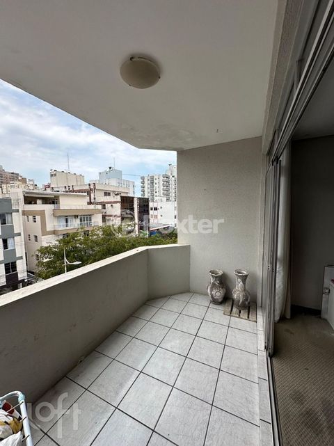 Image 9 - 858969